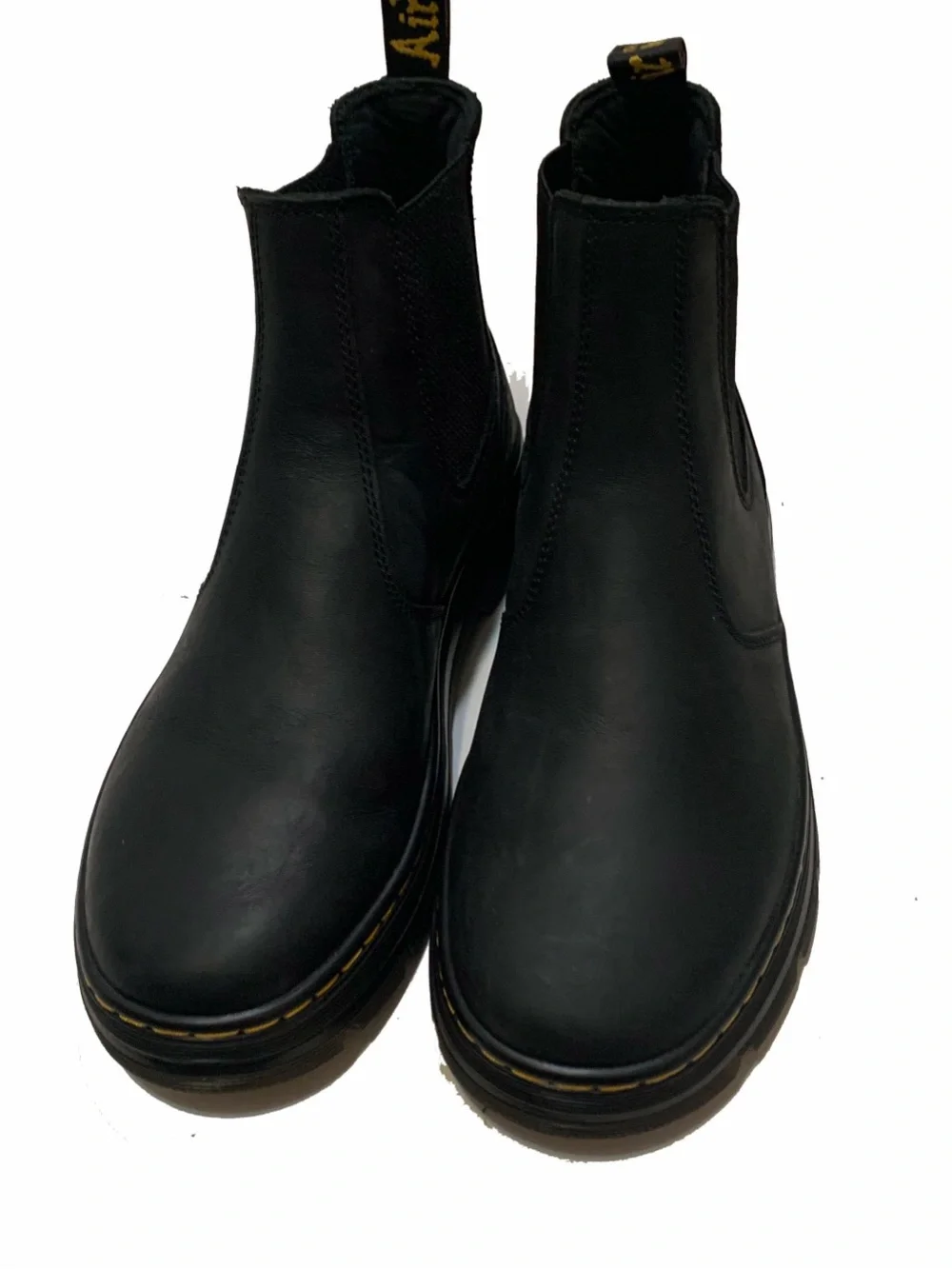 Dr. Martens men’s Embury Leather Casual Chelsea Boots. New with out box